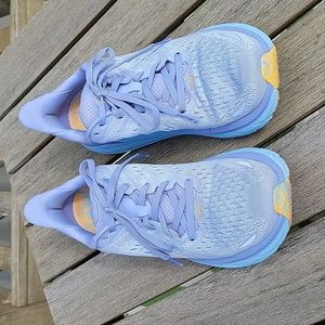Limited Edition Hoka Clifton 8  sz.9